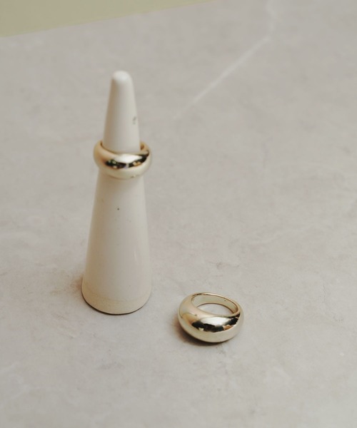 A part by（アパートバイ）の「チャンキーリングＬ　163442（リング・レディース・シルバー/ゴールド・FREE）」の7枚目の写真