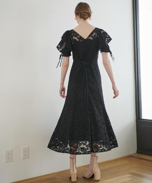 AND COUTURE（アンドクチュール）の「コードレース袖ラッフル