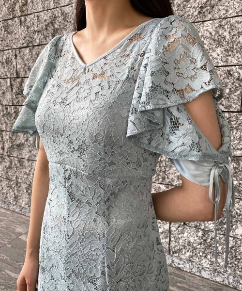 AND COUTURE(アンドクチュール)の「コードレース袖ラッフルワンピース(ワンピース・レディース・ブラック/ミント・MEDIUM)」の5枚目の写真