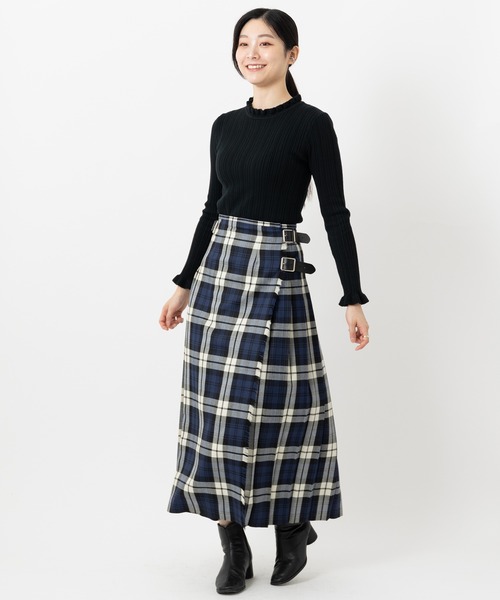 O'NEIL of DUBLIN(オニールオブダブリン)の「O'NEIL OF DUBLIN オニールオブダブリン マキシ丈スカート ウーステッドウール100% 90cm Wワイドベルト(スカート・レディース・ライトブルー/グレー系その他2/インディゴブルー/バイオレット/スモークピンク/ダークネイビー/ピンク/ネイビー系/ネイビー/イエロー/チャコールグレー/カーキ/ブルー/ブルー系その他2/ホワイト×ブラック/ブルー系その他/ダークグリーン/グレイッシュベージュ/ブルー系その他3/ブラウン/ブラック系その他/ブラウン×イエロー/ネイビー系1/ピンク系その他/ライトブラウン/ブラック/ライトグレー/レンガ/グレー系その他/パープル/レッド/グレー/ブルー系その他4/ブルー系その他5/ブラウン系その他/ダークベージュ/ダークブルー/グリーン/ブルー系その他6/ブラウン系その他2/ウィート/グレイッシュブルー/ベージュ系その他/ホワイト×ネイビー/ダークグレー/グレー系その他3/グリーン系その他/ホワイト×グリーン/オレンジ・10/6/8/14/12/4)」の4枚目の写真