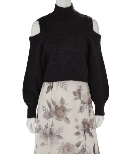 MERCURYDUO(マーキュリーデュオ)の「カラーオープンショルダーニット(ニット/セーター・レディース・オフホワイト/ピンク/ブルー/チャコールグレー/ベージュ・FREE)」の9枚目の写真