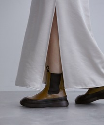 ADAM ET ROPE'（アダムエロペ）の「トラックソールチェルシーブーツ