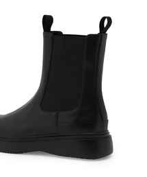 ADAM ET ROPE'（アダムエロペ）の「トラックソールチェルシーブーツ