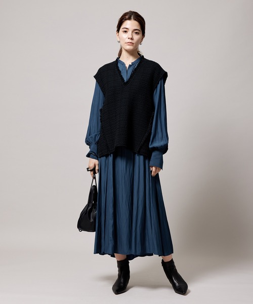 ROPE'（ロペ）の「【辺見えみりさんコラボ】OUTERSUNSET×ROPE' サテンドレス（ワンピース・レディース・ネイビー/ブルー・38/36）」の7枚目の写真