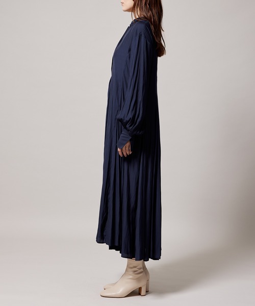 ROPE'（ロペ）の「【辺見えみりさんコラボ】OUTERSUNSET×ROPE' サテンドレス（ワンピース・レディース・ネイビー/ブルー・38/36）」の10枚目の写真