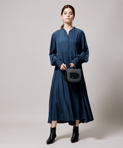 ROPE'（ロペ）の「【辺見えみりさんコラボ】OUTERSUNSET×ROPE' サテンドレス（ワンピース・レディース・ネイビー/ブルー・38/36）」の20枚目の写真