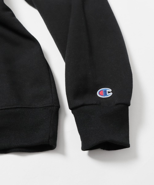 Champion(チャンピオン)の「Champion/チャンピオン HOODED オーバーサイズ プルオーバーパーカー 袖ワンポイント 刺繍ロゴ フーディ 2026年春夏(パーカー・メンズ・ホワイト/ブラック/ベージュ/パープル/ネイビー/グレー/ダークグレー/ローズ/マルーン/ロイヤルブルー/チャコール・S/M/L/XL)」の18枚目の写真