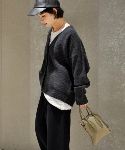 JOURNAL STANDARD(ジャーナルスタンダード)の「ウール畦カーディガン(カーディガン/ボレロ・レディース・ラベンダー/ベージュ系その他/チャコールグレー・FREE)」の6枚目の写真