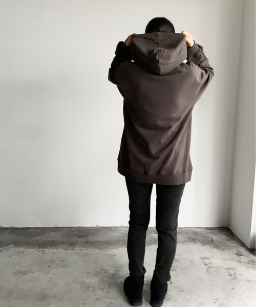 MONT KEMMEL(モンケメル)の「ST: MONT KEMMEL LOGO PRINT HOODY モンケメル ロゴパーカー(パーカー・レディース・チャコールグレー/オレンジ・36/40/38)」の2枚目の写真