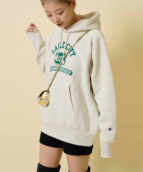 U by SPICK&SPAN（ユーバイスピックアンドスパン）の「【CHAMPION / チャンピオン】REVERSE WEAVE HOODED SWEAT（スウェット・レディース・アイボリー/ネイビー・FREE）」の6枚目の写真