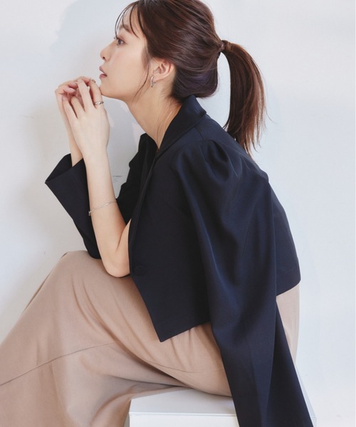 VANNIE U(ヴァニーユー)の「ショートワンジャケット(テーラードジャケット・レディース・ブラック/モカ・FREE)」の1枚目の写真