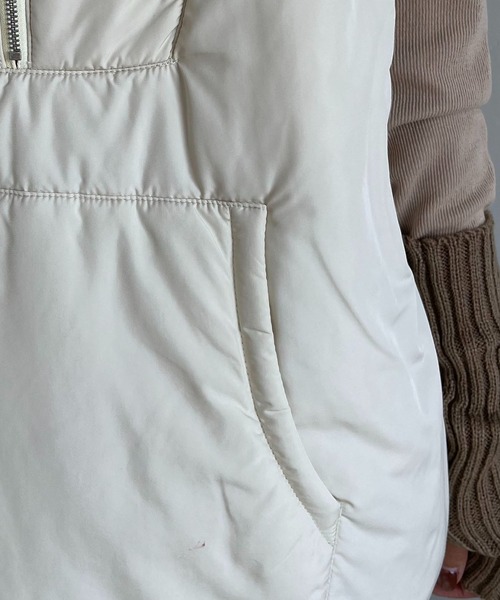 CAPRICIEUX LE'MAGE(カプリシューレマージュ)の「中綿ハーフジップベスト(ダウンベスト・レディース・ブラック/オフホワイト・FREE)」の18枚目の写真