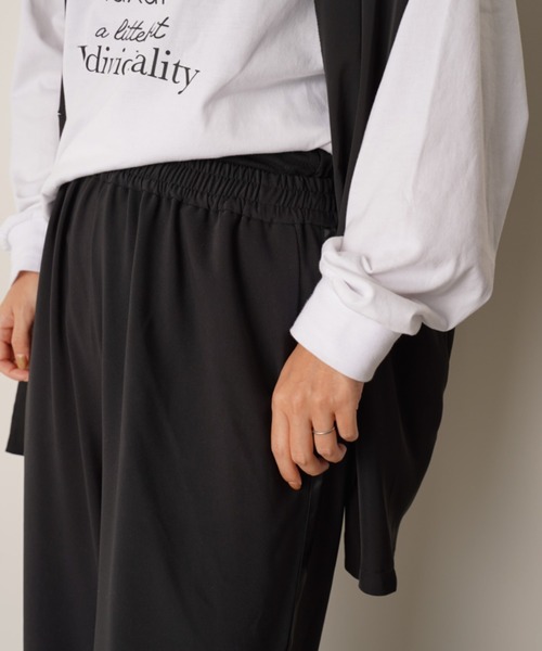 una ラインストレート パンツ una（ウナ）の「unaラインストレートパンツ（その他パンツ
