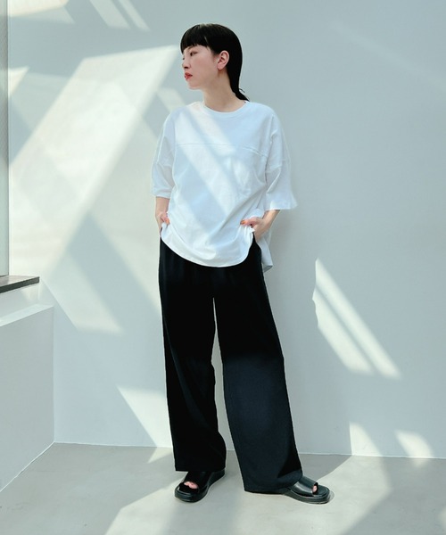 una（ウナ）の「unaラインストレートパンツ（その他パンツ