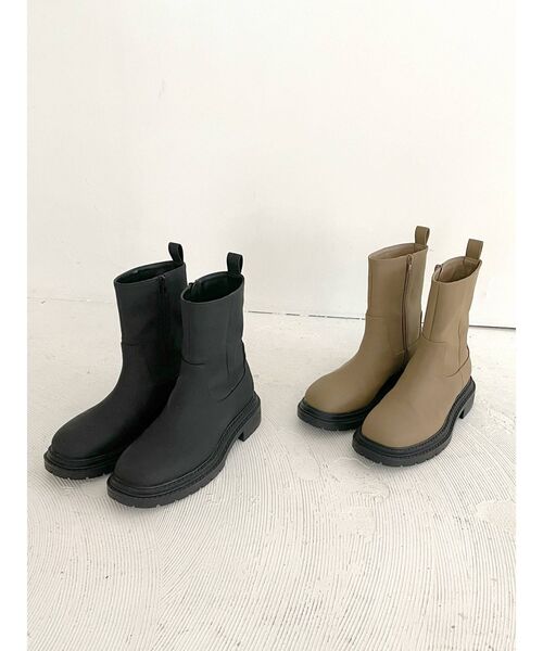 新品未使用　ミドル丈ジップデザインブーツ　アングリッド WEB限定】ミドル丈ジップデザインブーツ｜アングリッド（Ungrid