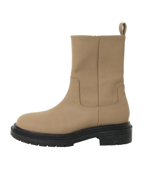 Ungrid（アングリッド）の「トラックソールミドル丈ブーツ（ブーツ・レディース・ブラック/ベージュ・S/M/L）」の9枚目の写真