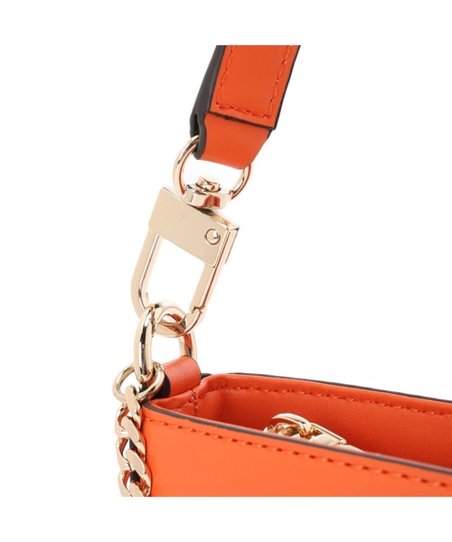 Guess（ゲス）の「KATEY Mini Top Zip Shoulder（ショルダーバッグ・レディース・ブラック/オレンジ・ONE SIZE）」の6枚目の写真