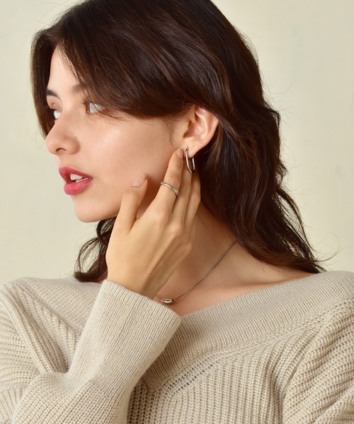 LHME（エルエイチエムイー）の「LHME ホースシューフープピアス/サージカルステンレス316L（金属アレルギー対応）（ピアス（両耳用）・レディース・シルバー/イエローゴールド・ONE SIZE）」の8枚目の写真