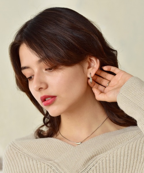 LHME（エルエイチエムイー）の「LHME ホースシューフープピアス/サージカルステンレス316L（金属アレルギー対応）（ピアス（両耳用）・レディース・シルバー/イエローゴールド・ONE SIZE）」の9枚目の写真