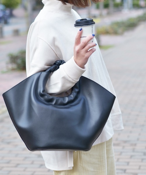 Fun & Daily（ファンアンドデイリー）の「F&D : Big basket hand bag（ハンドバッグ・レディース・ブラック・FREE）」の8枚目の写真