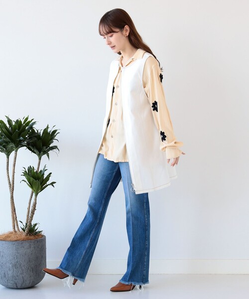 Ray BEAMS（レイビームス）の「Ray BEAMS / ジップ フロント ミニ ワンピース（ワンピース・レディース・オフホワイト/ブラック・0/1）」の6枚目の写真