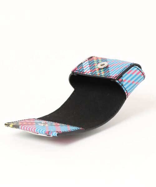 Vivienne Westwood（ヴィヴィアンウエストウッド）の「53020073-S000V-PFBIOGREEN SAFFIANO PRINTED LA ROUNDED AIRPOD CASE（その他小物・レディース・チェック・FREE）」の2枚目の写真