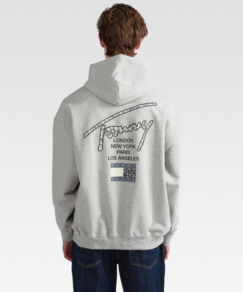 tommy jeans（トミー ジーンズ）の「オーバーサイズバックプリントパーカー（パーカー・メンズ・ライトブルー/ブラック/グレー・MEDIUM/SMALL/LARGE/X-LARGE）」の5枚目の写真