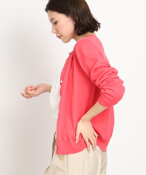 DRESKIP（ドレスキップ）の「◆【洗える/毛玉になりにくい】ビジュー＆パール調ボタン クルーニットカーディガン（カーディガン/ボレロ・レディース・ピンク系/ベージュ/グリーン/ブラック・03/02/04）」の6枚目の写真