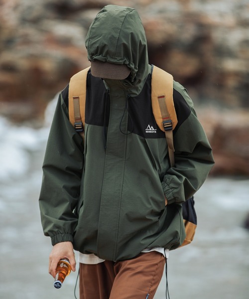 HOOK(フック)の「【HOOK】ワッペン刺繍入り配色ポリライトマウンテンパーカー(マウンテンパーカー・メンズ・カーキ/グレー/ブラック・L/M/XL)」の5枚目の写真