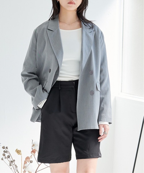 ECRIRE（エクリール）の「【セットアップ対応可能】ダブルテーラードジャケット（テーラードジャケット・レディース・ベージュ/ネイビー/グレー・M/L）」の2枚目の写真