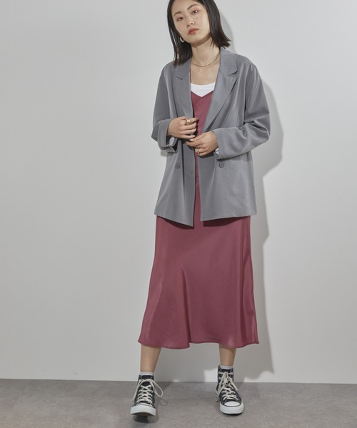 ECRIRE（エクリール）の「【セットアップ対応可能】ダブルテーラードジャケット（テーラードジャケット・レディース・ベージュ/ネイビー/グレー・M/L）」の4枚目の写真