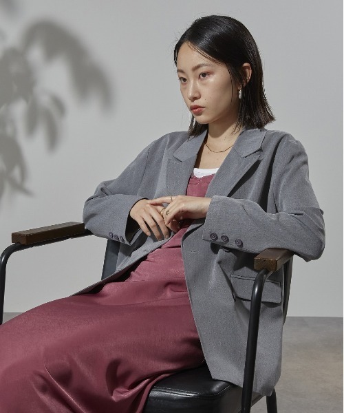 ECRIRE（エクリール）の「【セットアップ対応可能】ダブルテーラードジャケット（テーラードジャケット・レディース・ベージュ/ネイビー/グレー・M/L）」の18枚目の写真