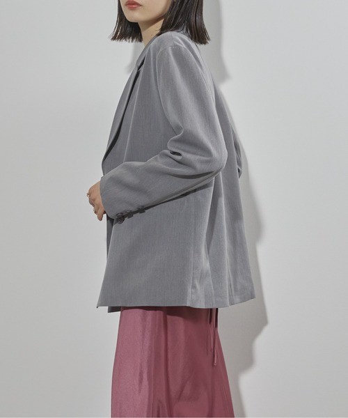 ECRIRE（エクリール）の「【セットアップ対応可能】ダブルテーラードジャケット（テーラードジャケット・レディース・ベージュ/ネイビー/グレー・M/L）」の17枚目の写真