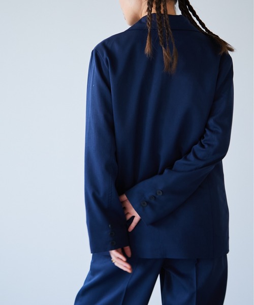 ECRIRE（エクリール）の「【セットアップ対応可能】ダブルテーラードジャケット（テーラードジャケット・レディース・ベージュ/ネイビー/グレー・M/L）」の21枚目の写真