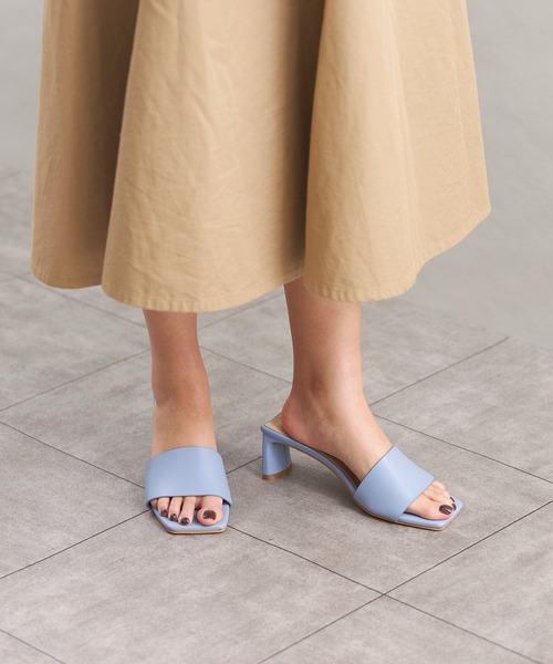 Fabby fabby(ファビィーファビィー)の「プレーンセットバックヒールサンダル(サンダル・レディース・ライトグリーン/オフホワイト/サックスブルー/ブラック/ベージュ/パイソン・SS/SMALL/MEDIUM/LARGE)」の5枚目の写真