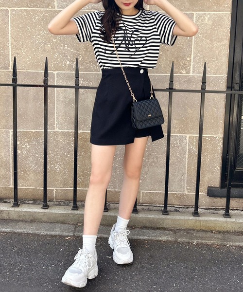 one after another NICE CLAUP（ワンアフターアナザーナイスクラップ）の「イニシャルロゴ刺繍Tee（Tシャツ/カットソー・レディース・ブラック系その他/アイボリー/ピンク・FREE）」の4枚目の写真