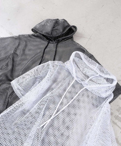 Figments(フィグメンツ)の「メタリックメッシュトップ(Tシャツ/カットソー・レディース・ホワイト/ブラック・SMALL/MEDIUM)」の11枚目の写真