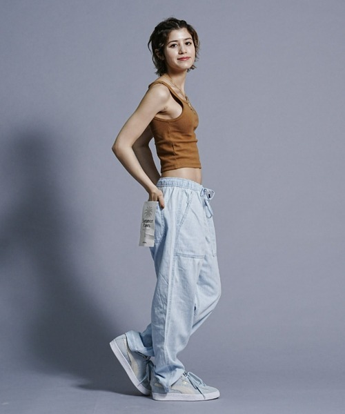 RVCA（ルーカ）の「RVCA/ルーカ/SLIDE TANK/ワンポイント/タンクトップ BD043-301（タンクトップ・レディース・ブラック/ブラウン/ホワイト・M/S）」の11枚目の写真