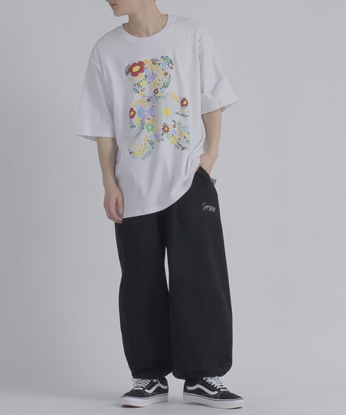 RE730(アールイーセブンサーティー)の「RE730 フラワーベアコラージュTシャツ(Tシャツ/カットソー・メンズ・オフホワイト/ブラック・MEDIUM/LARGE/X-LARGE)」の3枚目の写真