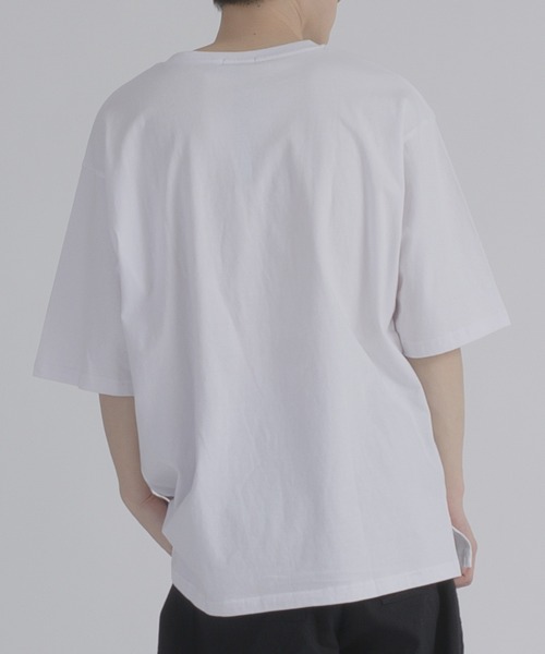 RE730(アールイーセブンサーティー)の「RE730 フラワーベアコラージュTシャツ(Tシャツ/カットソー・メンズ・オフホワイト/ブラック・MEDIUM/LARGE/X-LARGE)」の6枚目の写真