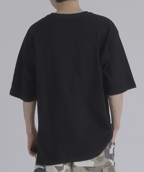 RE730(アールイーセブンサーティー)の「RE730 フラワーベアコラージュTシャツ(Tシャツ/カットソー・メンズ・オフホワイト/ブラック・MEDIUM/LARGE/X-LARGE)」の7枚目の写真