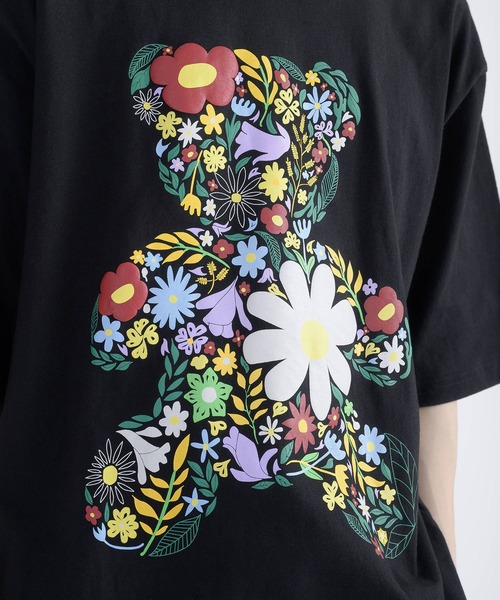 RE730(アールイーセブンサーティー)の「RE730 フラワーベアコラージュTシャツ(Tシャツ/カットソー・メンズ・オフホワイト/ブラック・MEDIUM/LARGE/X-LARGE)」の19枚目の写真