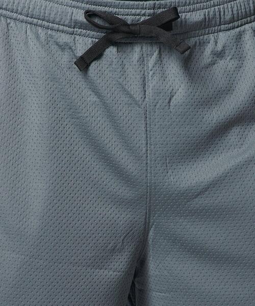 UNDER ARMOUR(アンダーアーマー)の「UAテック メッシュショーツ(トレーニング/メンズ)(その他パンツ・メンズ・グレー・S/L/XL/XXL/M/3XL)」の5枚目の写真
