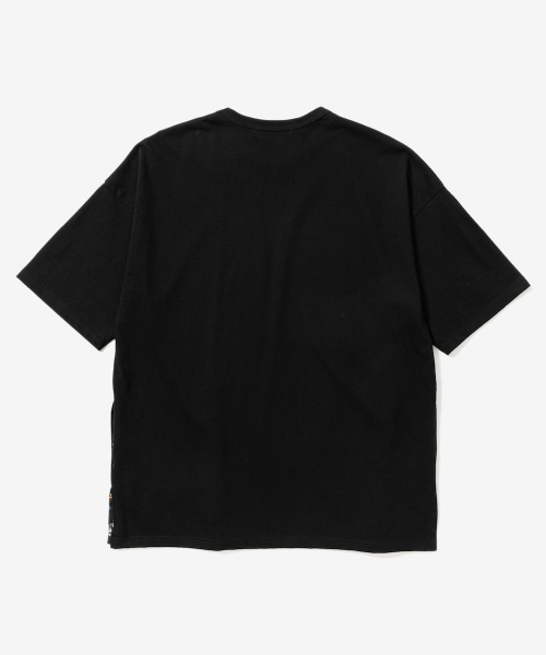 rehacer（レアセル）の「rehacer : Joint Flower Pullover CS / ジョイント フラワー プルオーバー カットソー（Tシャツ/カットソー・メンズ・ブラック/ホワイト・SMALL/MEDIUM/LARGE/X-LARGE）」の6枚目の写真