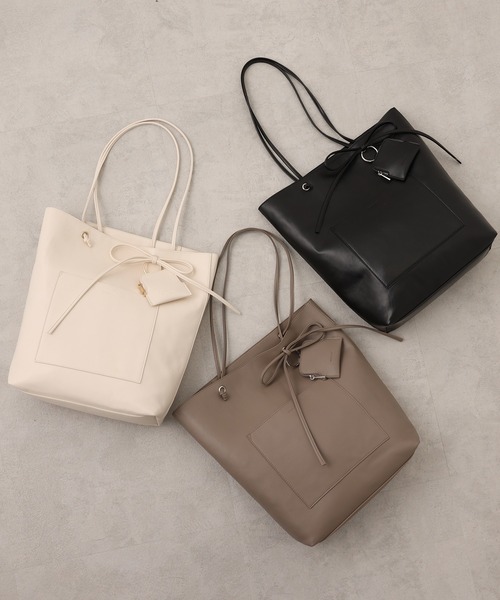 one after another NICE CLAUP(ワンアフターアナザーナイスクラップ)の「【ZOZO限定商品】ミニポーチ付きフェイクレザートートバック(トートバッグ・レディース・アイボリー/グレイッシュベージュ/ブラック/モカ・FREE)」の5枚目の写真