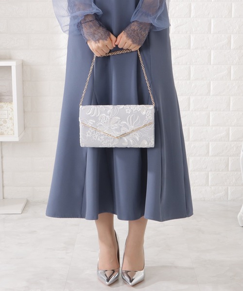 Lace Ladies(レースレディース)の「フラワー刺繍コンパクトV字クラッチバッグ(クラッチバッグ・レディース・アイボリー/ブラック/シルバー・FREE)」の16枚目の写真