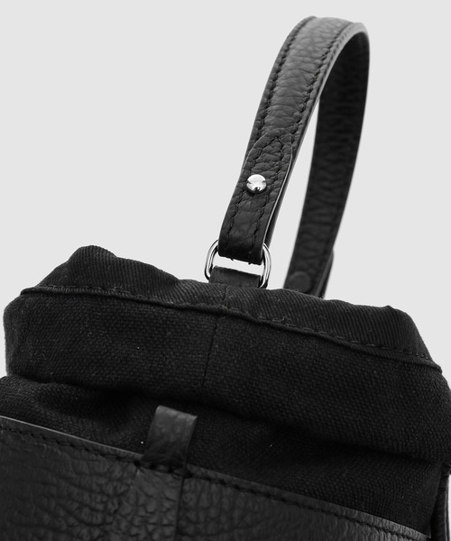 Maison Margiela（メゾンマルジェラ）の「SHOULDER BAG（ショルダーバッグ・メンズ・ブラック/その他/その他1・FREE）」の8枚目の写真