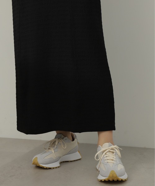 N.(N. Natural Beauty Basic)(エヌエヌナチュラルビューティーベーシック)の「◆バイカラーメローナローカットソーワンピース(ワンピース・レディース・ベージュ/ブラック/ブルー・MEDIUM)」の20枚目の写真