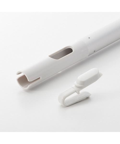 無印良品（ムジルシリョウヒン）の「ヘッドが付け替えられる　伸縮ポール　約直径２．５×長さ６８－１１０ｃｍ（掃除グッズ・メンズ・シルバー・FREE）」の4枚目の写真