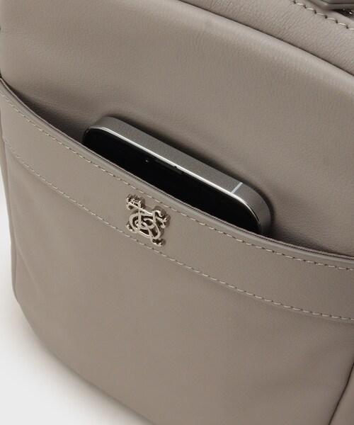 TAKEO KIKUCHI（タケオキクチ）の「◆ソフトレザー ボックスショルダー（ショルダーバッグ・メンズ・ベージュ/ブラック・00）」の12枚目の写真